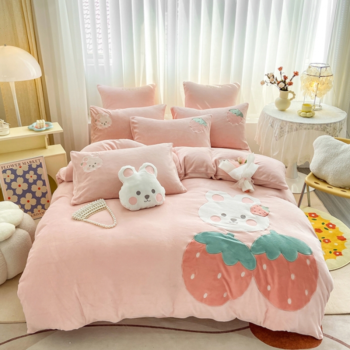 91家纺网 家纺一手货源 找家纺 涵宸2022新款加厚牛奶绒贴布绣系列四件套 牛奶绒-可爱兔