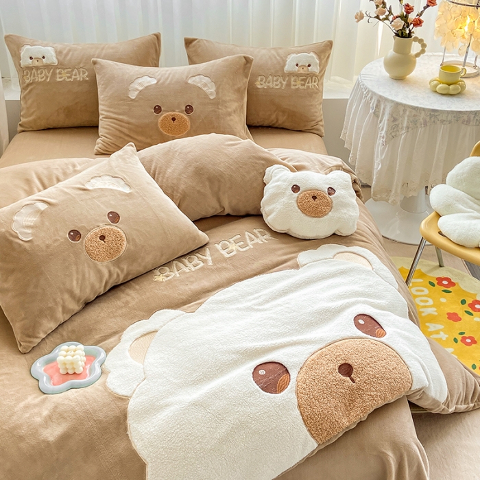 91家纺网 家纺一手货源 找家纺 涵宸2022新款加厚牛奶绒贴布绣系列四件套 牛奶绒-困困熊