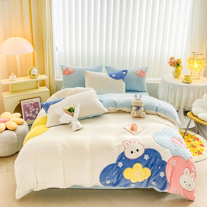 91家纺网 家纺一手货源 找家纺 涵宸2022新款加厚牛奶绒贴布绣系列四件套 牛奶绒-奶思