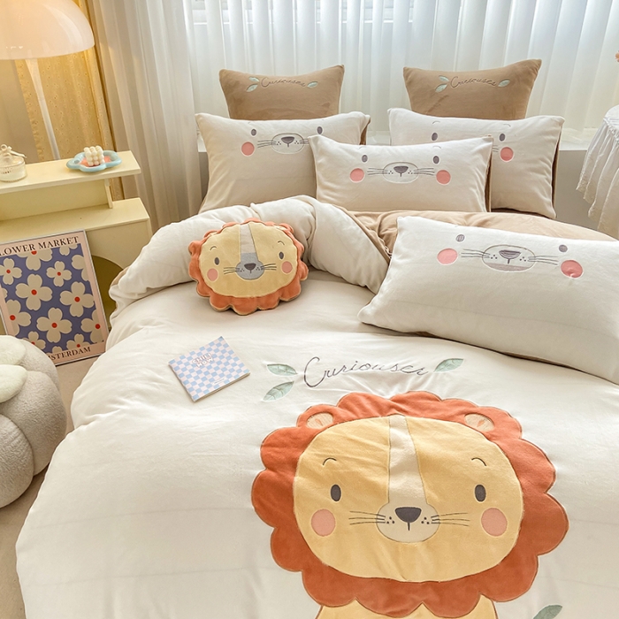 91家纺网 家纺一手货源 找家纺 涵宸2022新款加厚牛奶绒贴布绣系列四件套 牛奶绒-狮子王