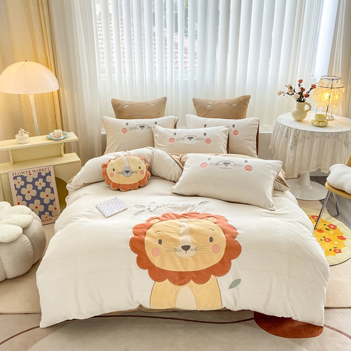 91家纺网 家纺一手货源 找家纺 涵宸2022新款加厚牛奶绒贴布绣系列四件套 牛奶绒-狮子王