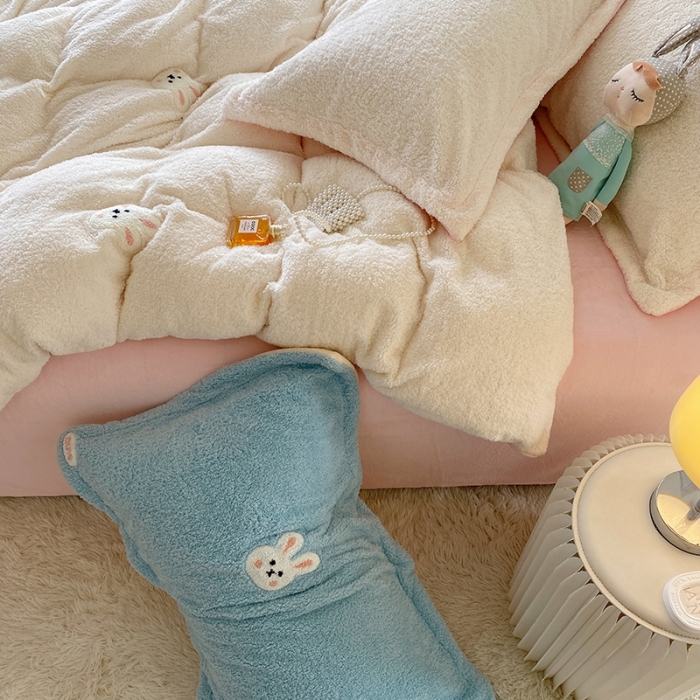 91家纺网 家纺一手货源 找家纺 （总）一米阳光 2022新款绣花泰迪绒系列四件套