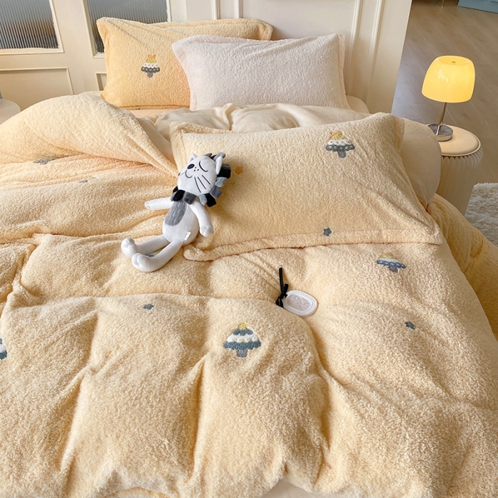 91家纺网 家纺一手货源 找家纺 一米阳光 2022新款绣花泰迪绒系列四件套 小树苗