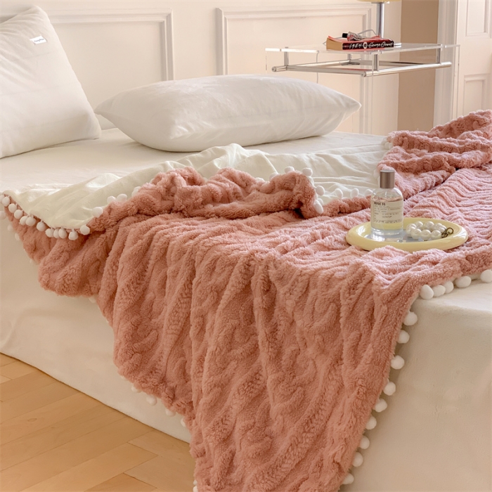 91家纺网 家纺一手货源 找家纺 （总）洋铭区 2022新款a版舒棉绒b版牛奶绒毯子-糖豆系列