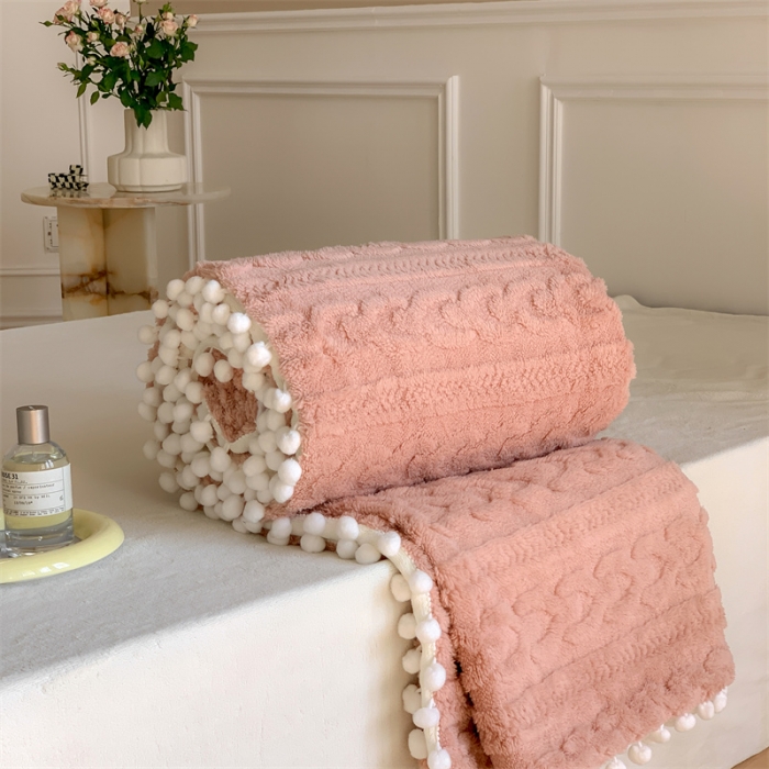 91家纺网 家纺一手货源 找家纺 洋铭区 2022新款a版舒棉绒b版牛奶绒毯子-糖豆系列 糖豆豆沙