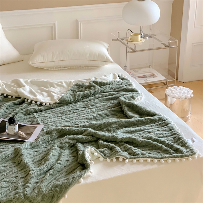 91家纺网 家纺一手货源 找家纺 洋铭区 2022新款a版舒棉绒b版牛奶绒毯子-糖豆系列 糖豆绿