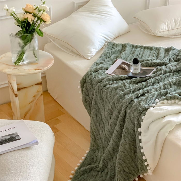 91家纺网 家纺一手货源 找家纺 洋铭区 2022新款a版舒棉绒b版牛奶绒毯子-糖豆系列 糖豆绿