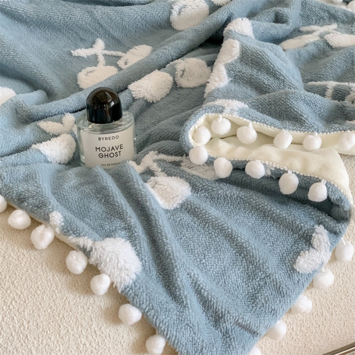 91家纺网 家纺一手货源 找家纺 洋铭区 2022新款a版舒棉绒b版牛奶绒毯子-樱桃小熊 樱桃小熊蓝