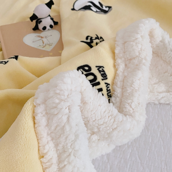 91家纺网 家纺一手货源 找家纺 航途席业 2023新款软绵绵牛奶绒羊羔绒毛毯 黄团团