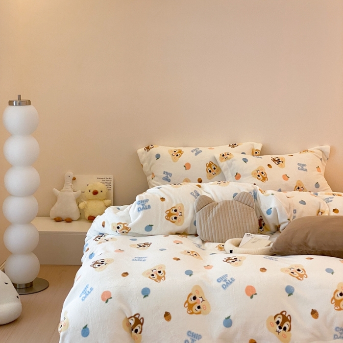 91家纺网 家纺一手货源 找家纺 时光里 230g正宗全消光印花牛奶绒迪士尼四件套 奇奇蒂蒂