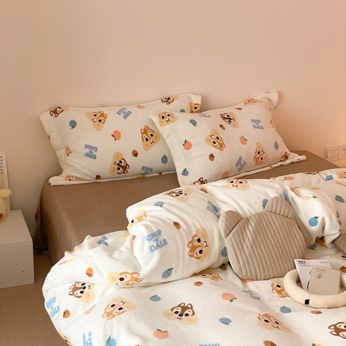 91家纺网 家纺一手货源 找家纺 时光里 230g正宗全消光印花牛奶绒迪士尼四件套 奇奇蒂蒂