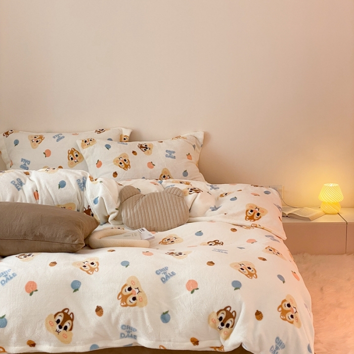 91家纺网 家纺一手货源 找家纺 时光里 230g正宗全消光印花牛奶绒迪士尼四件套 奇奇蒂蒂