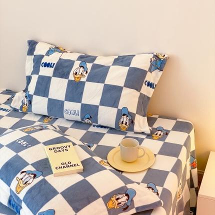 91家纺网 家纺一手货源 找家纺 总时光里230g正宗全消光印花牛奶绒迪士尼棋盘格系列枕套