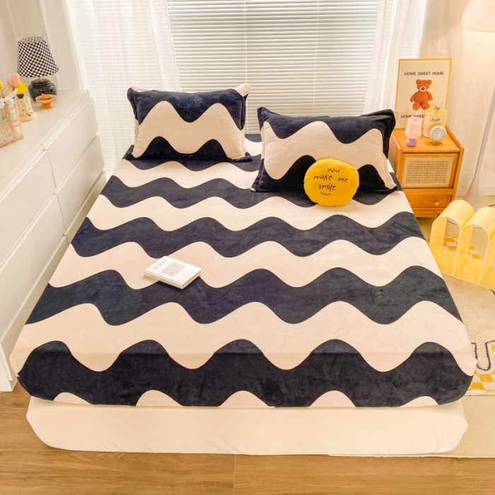 91家纺网 家纺一手货源 找家纺 佰亿莱 2024新款 直播爆款高克重牛奶绒床笠三件套 波浪纹