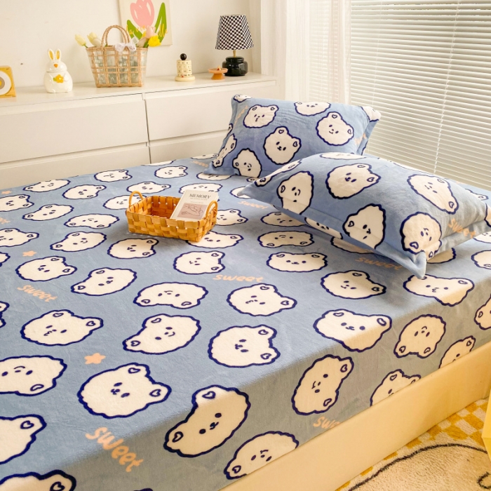 91家纺网 家纺一手货源 找家纺 佰亿莱 2024新款 直播爆款高克重牛奶绒床笠三件套 海洋熊