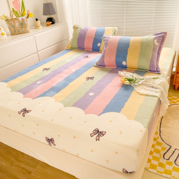 91家纺网 家纺一手货源 找家纺 佰亿莱 2024新款 直播爆款高克重牛奶绒床笠三件套 彩虹蝴蝶结