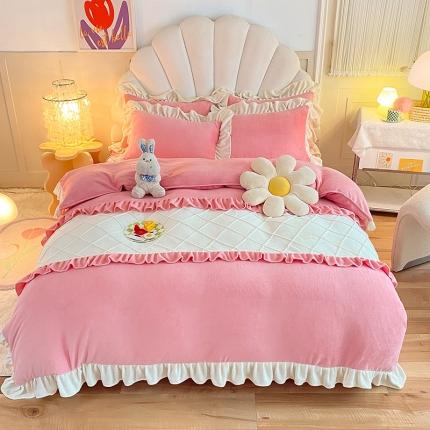 91家纺网 家纺一手货源 找家纺 （总）芭比蔓 2024新款直播供货韩版花边款牛奶绒四件套