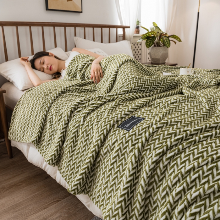 91家纺网 家纺一手货源 找家纺 畅畅家纺 2022新款新款色织牛奶绒多功能毛毯 穗穗有余  绿