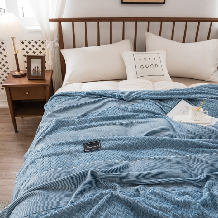 91家纺网 家纺一手货源 找家纺 畅畅家纺 2022新款新款色织牛奶绒多功能毛毯 条纹麦穗