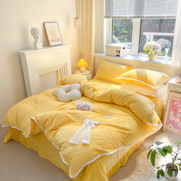 91家纺网 家纺一手货源 找家纺 淑女公社22秋冬新款豆豆绒牛奶绒兔毛花边蝴蝶结款四件套活力黄