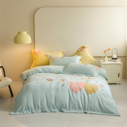 91家纺网 家纺一手货源 找家纺 名品优仓2022新款大贴布绣刺绣牛奶绒230克四件套彩色甜心 天蓝色