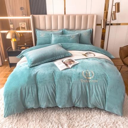 91家纺网 家纺一手货源 找家纺 （总）卡初 2022新款秋冬高克重刺绣宝宝绒四件套