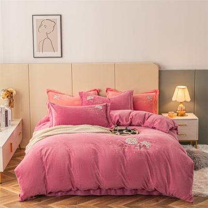 91家纺网 家纺一手货源 找家纺 （总）名品优仓 2022新款刺绣牛奶绒200克四件套-绣花球