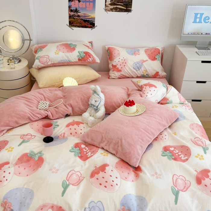 91家纺网 家纺一手货源 找家纺 昔可 2022新款梦幻公主风系列棉加绒印花四件套 草莓果酱