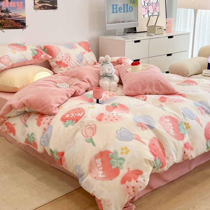 91家纺网 家纺一手货源 找家纺 昔可 2022新款梦幻公主风系列棉加绒印花四件套 草莓果酱