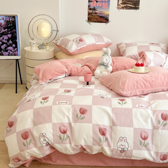 91家纺网 家纺一手货源 找家纺 昔可 2022新款梦幻公主风系列棉加绒印花四件套 粉格兔