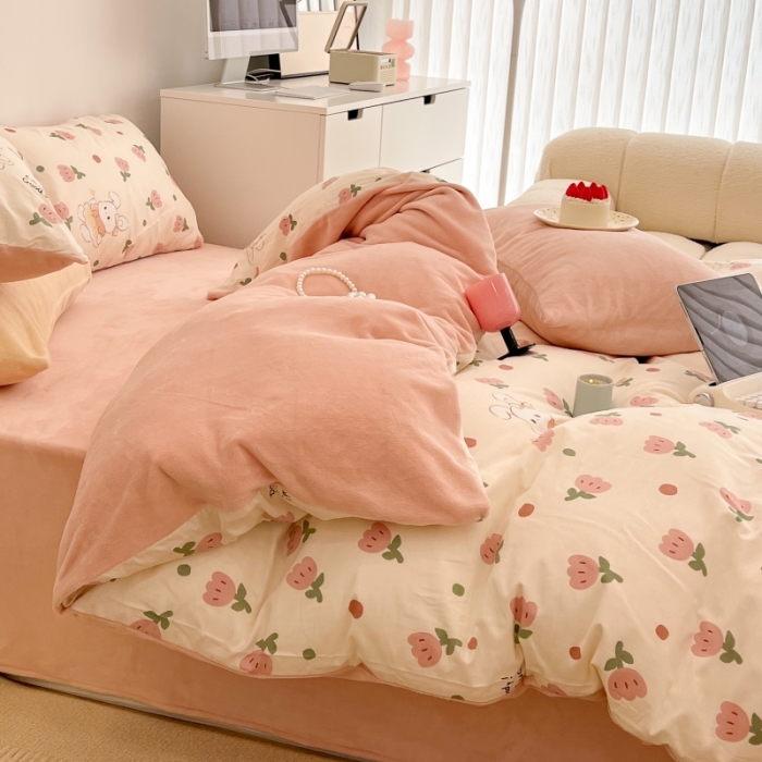 91家纺网 家纺一手货源 找家纺 昔可 2022新款梦幻公主风系列棉加绒印花四件套 粉郁金兔