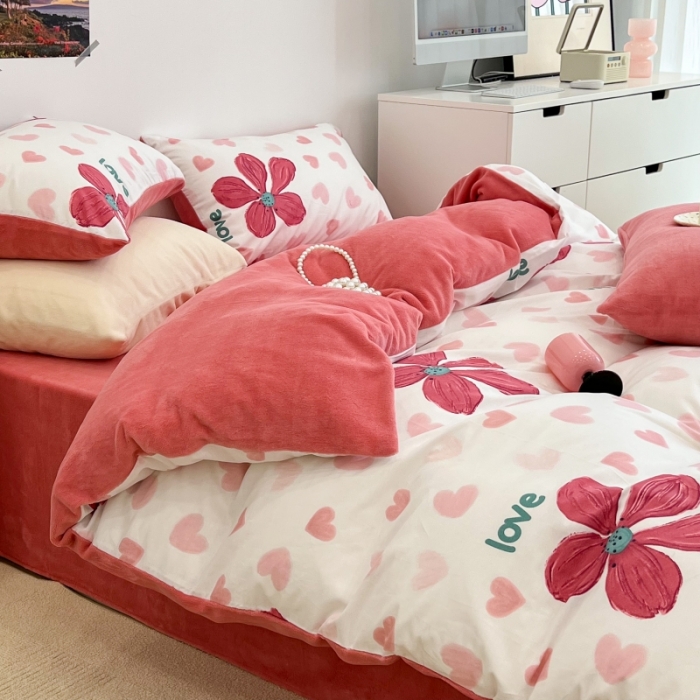 91家纺网 家纺一手货源 找家纺 昔可 2022新款梦幻公主风系列棉加绒印花四件套 花枝俏漫