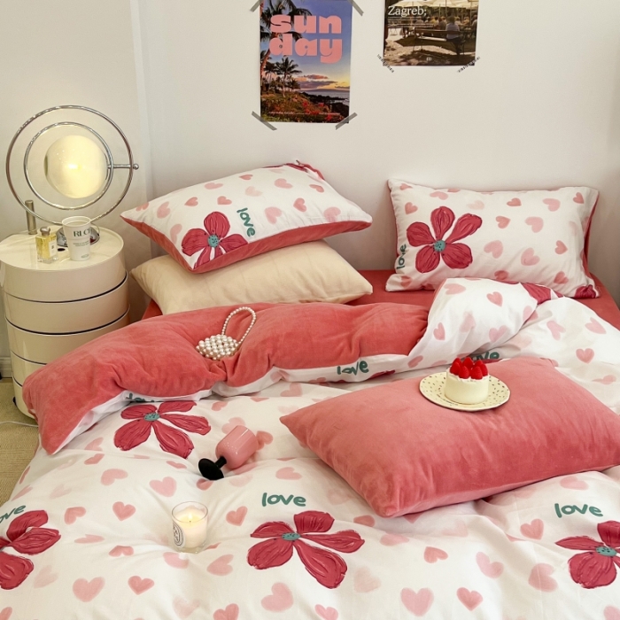 91家纺网 家纺一手货源 找家纺 昔可 2022新款梦幻公主风系列棉加绒印花四件套 花枝俏漫