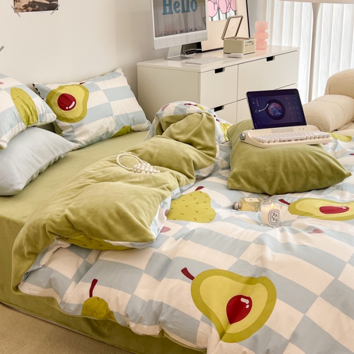 91家纺网 家纺一手货源 找家纺 昔可 2022新款梦幻公主风系列棉加绒印花四件套 蓝棋盘绿果