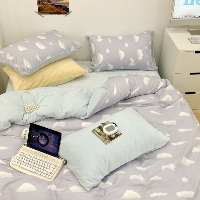 91家纺网 家纺一手货源 找家纺 昔可 2022新款梦幻公主风系列棉加绒印花四件套 蓝云朵