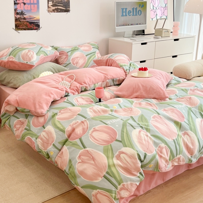 91家纺网 家纺一手货源 找家纺 昔可 2022新款梦幻公主风系列棉加绒印花四件套 浪漫粉郁金