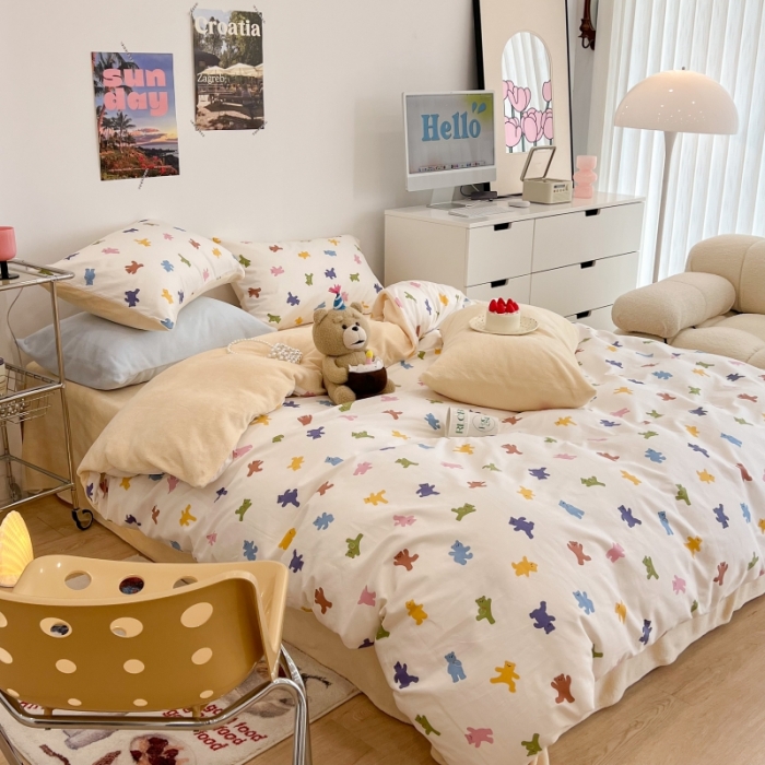 91家纺网 家纺一手货源 找家纺 昔可 2022新款梦幻公主风系列棉加绒印花四件套 迷你小小熊