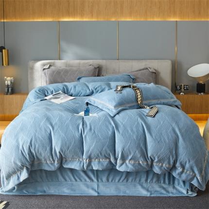 91家纺网 家纺一手货源 找家纺 名品优仓 2022新款精美雕花牛奶绒230克四件套-玛利亚 玛利亚-天蓝