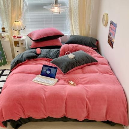 91家纺网 家纺一手货源 找家纺 昔可 2022新款奶油双拼系列牛奶绒四件套 树莓红拼深灰