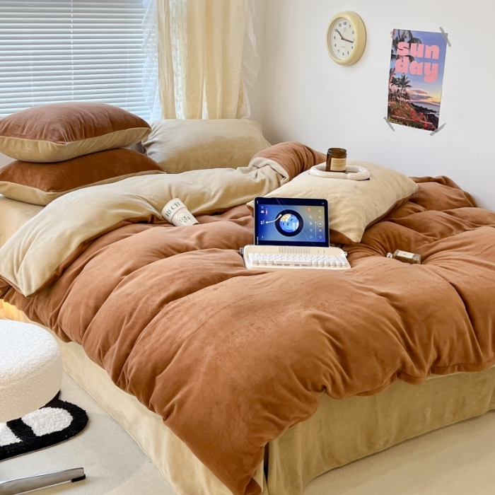 91家纺网 家纺一手货源 找家纺 昔可 2022新款奶油双拼系列牛奶绒四件套 焦糖栗子