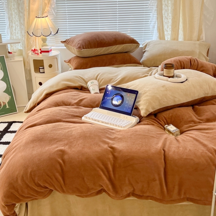 91家纺网 家纺一手货源 找家纺 昔可 2022新款奶油双拼系列牛奶绒四件套 焦糖栗子