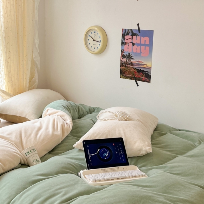 91家纺网 家纺一手货源 找家纺 昔可 2022新款奶油双拼系列牛奶绒四件套 奶昔绿