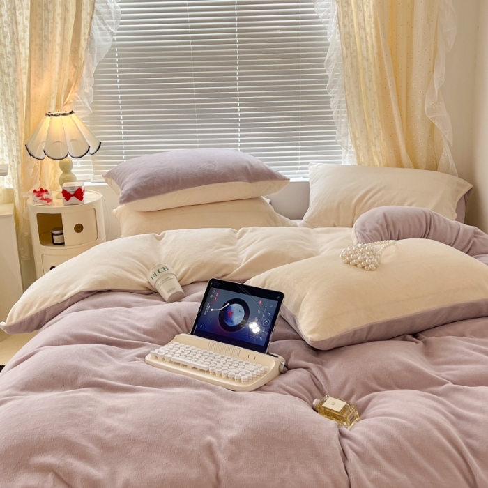 91家纺网 家纺一手货源 找家纺 昔可 2022新款奶油双拼系列牛奶绒四件套 奶油紫