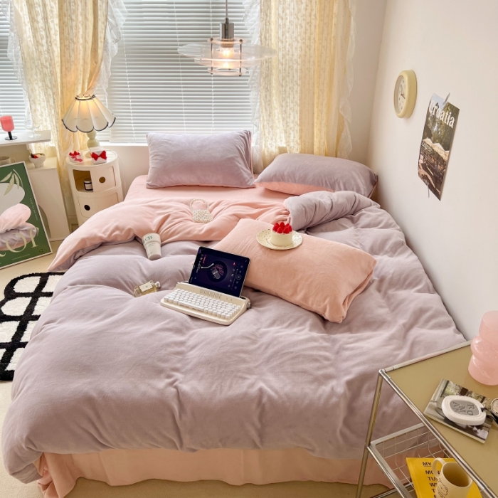 91家纺网 家纺一手货源 找家纺 昔可 2022新款奶油双拼系列牛奶绒四件套 糯糯紫粉