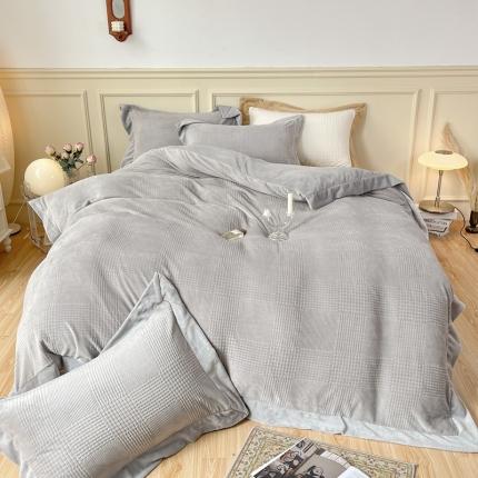 91家纺网 家纺一手货源 找家纺 （总）佰亿莱 2024新款高克重牛奶绒雕花绒剪花四件套