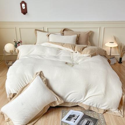 91家纺网 家纺一手货源 找家纺 （总）佰亿莱 2024新款高克重牛奶绒雕花绒剪花四件套