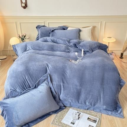 91家纺网 家纺一手货源 找家纺 （总）佰亿莱 2024新款高克重牛奶绒雕花绒剪花四件套