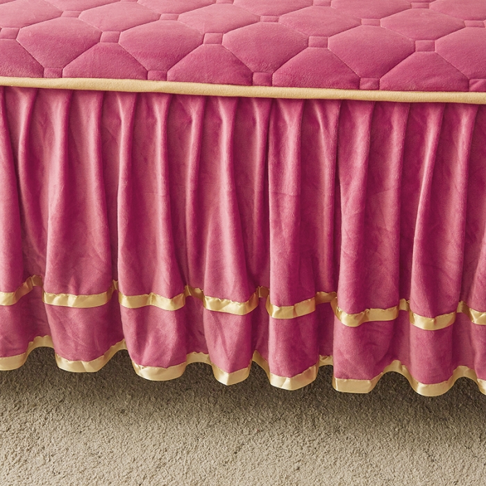 91家纺网 家纺一手货源 找家纺 屹成家纺 2024新款亲肤水晶绒夹棉床裙四件套-小熊款 豆沙