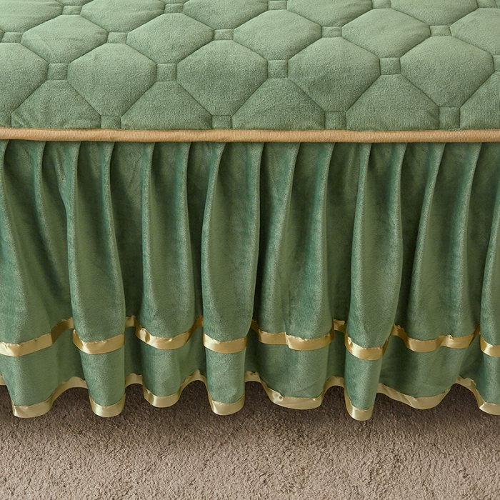 91家纺网 家纺一手货源 找家纺 屹成家纺 2024新款亲肤水晶绒夹棉床裙四件套-小熊款橄榄緑