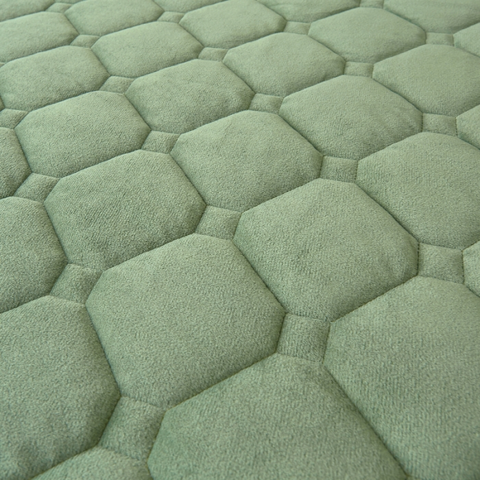 91家纺网 家纺一手货源 找家纺 屹成家纺 2024新款亲肤水晶绒夹棉床裙四件套-小熊款橄榄緑